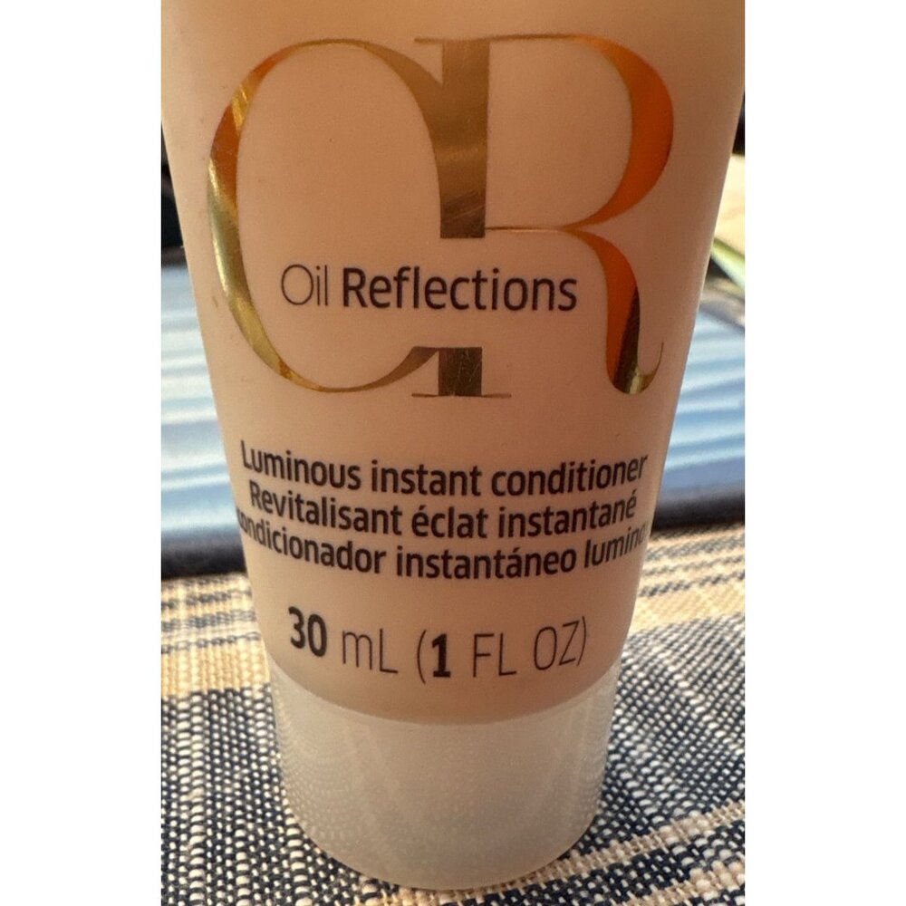 Wella Instant Conditioner Professionals Oil Reflections Luminous 1 Fl Oz - Picture 3 of 3